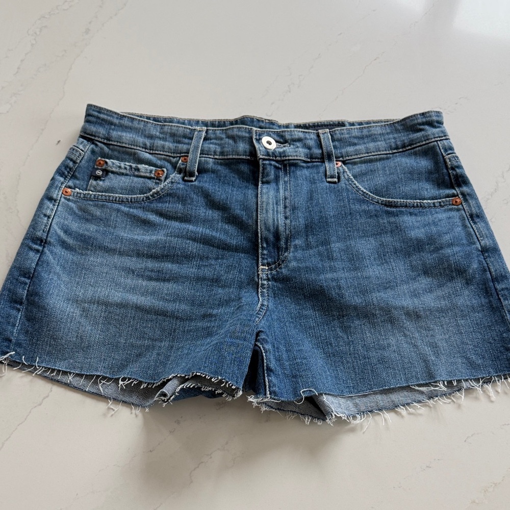 AG Hailey Cut Off Shorts, size 28